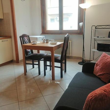 Apartment In Front Of The Train Station! Florenz Exterior foto