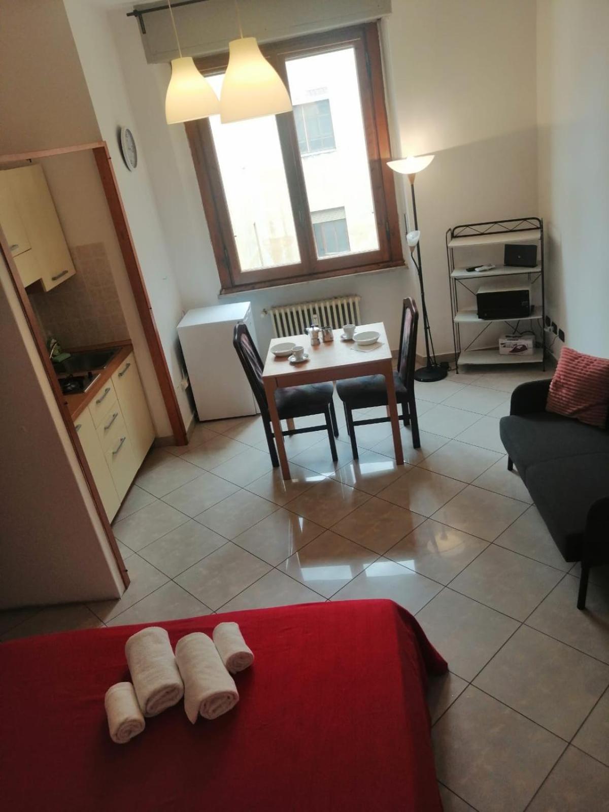 Apartment In Front Of The Train Station! Florenz Exterior foto